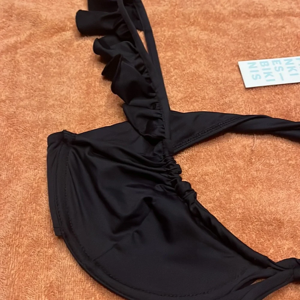 Frankie’s Bikini